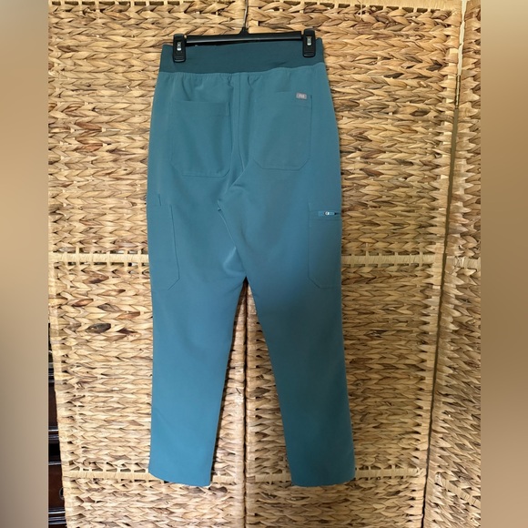 Figs Women's Hydrogen Straight Leg Pants. Like New! - Picture 2 of 7